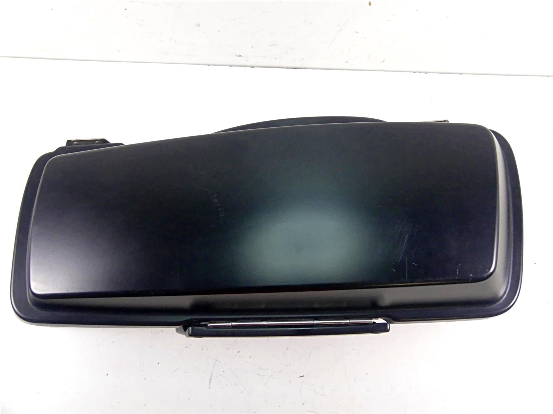 2011 Harley Touring FLTRX Road Glide Right Saddlebag Saddle Bag 90752-93 {{ shop.shopifyCountryName }} - Mototech271