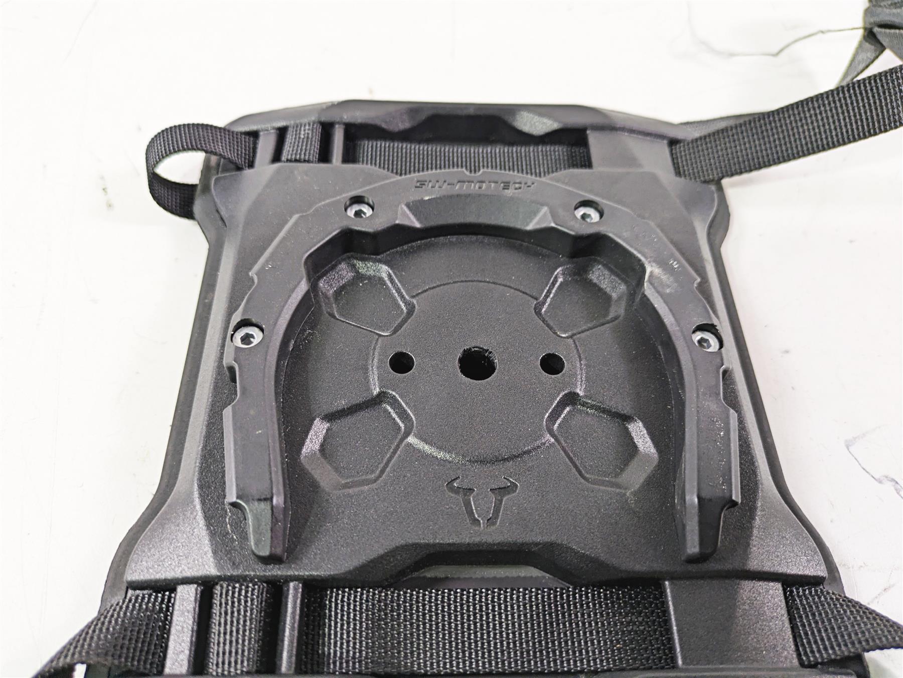 2019 Triumph Speed Triple RS 1050 SW-Motech Pro Seat Ring Bag Mount Kit TRT.00.787.21500/B {{ shop.shopifyCountryName }} - Mototech271
