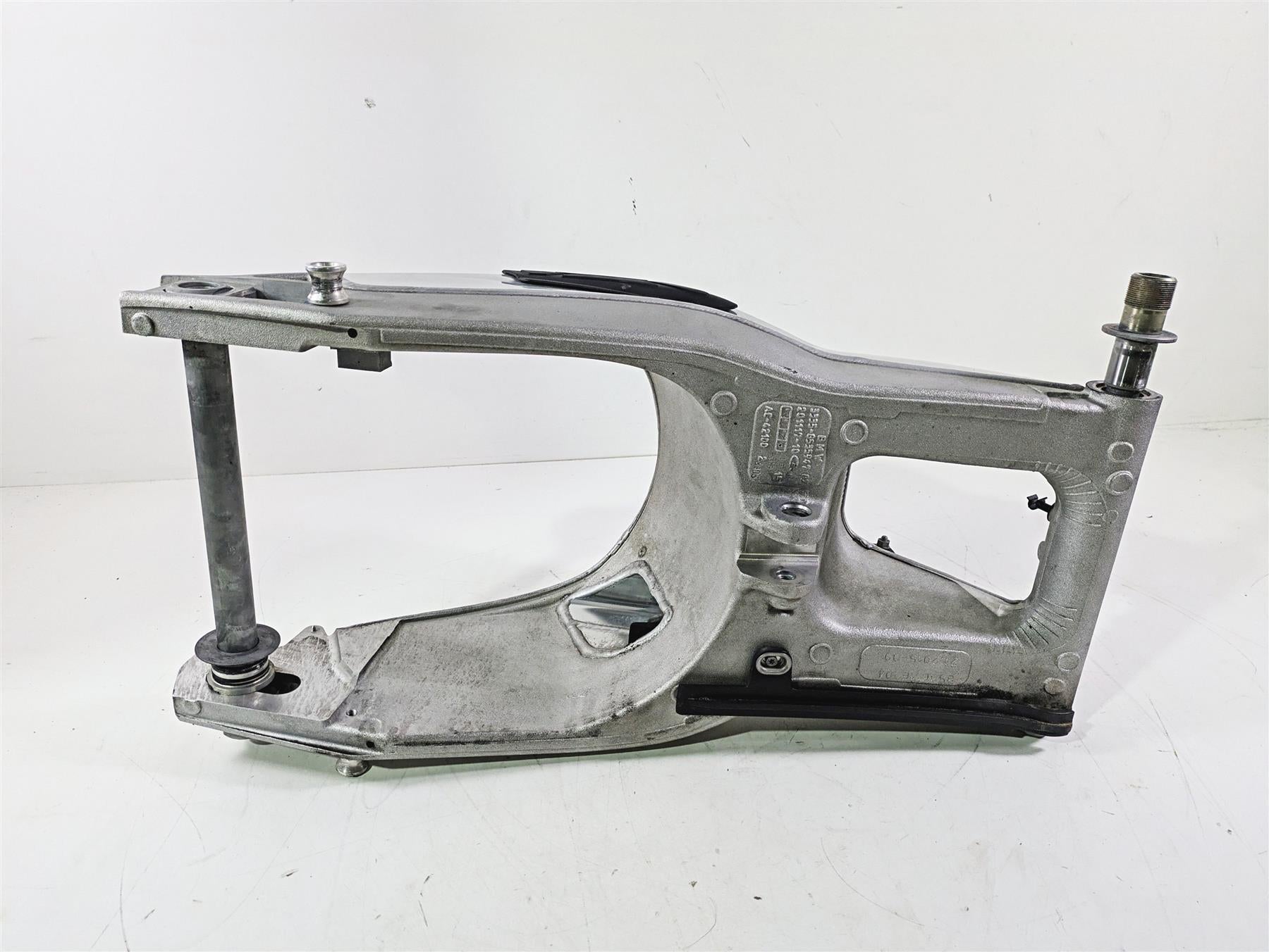 2016 BMW S1000RR K46 Rear Swingarm Swing Arm 33358543490 {{ shop.shopifyCountryName }} - Mototech271