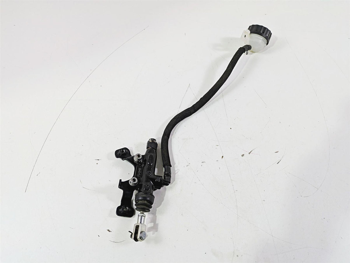 2019 BMW G310GS K02 Rear Brake Master Cylinder + Reservoir 34318560098 {{ shop.shopifyCountryName }} - Mototech271