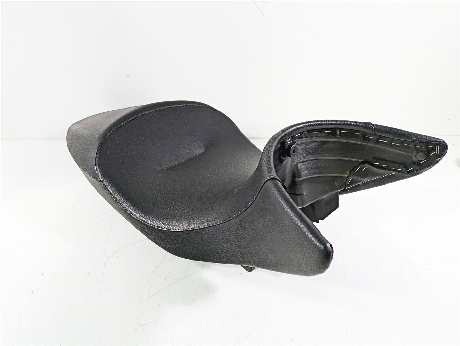 2012 BMW R1200R K27 Dual Driver Seat Saddle Comfort Standard 800mm 52537719485 {{ shop.shopifyCountryName }} - Mototech271
