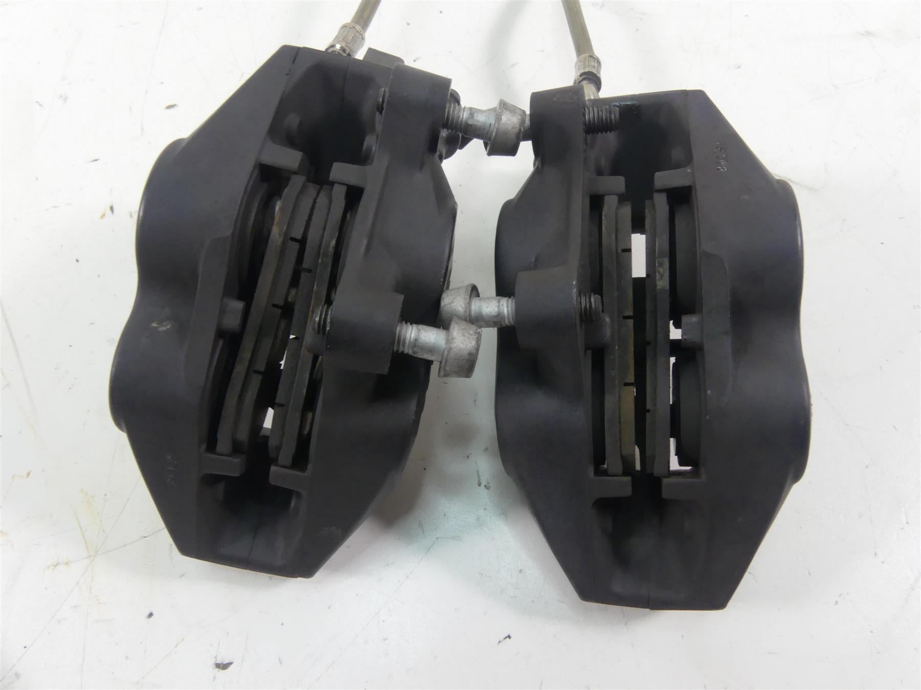 2008 BMW R1200GS K25 Front Brembo Brake Caliper Set 34117711438 34117711439 {{ shop.shopifyCountryName }} - Mototech271