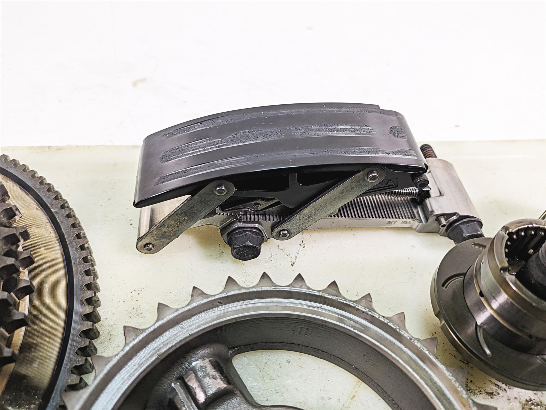 2020 Harley Softail FXBB Street Bob Complete Primary Drive Clutch Kit 37000263A {{ shop.shopifyCountryName }} - Mototech271