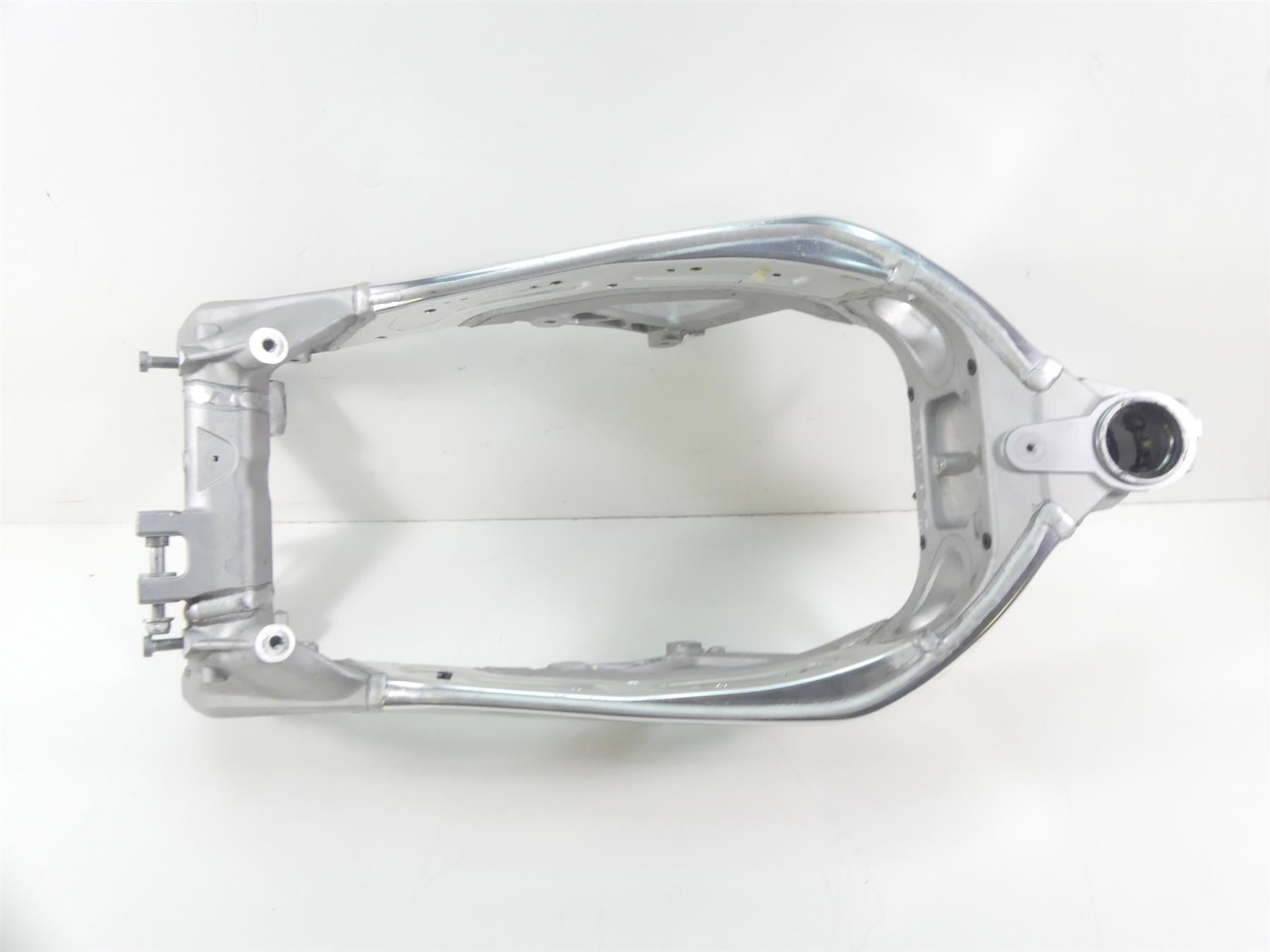 2019 Aprilia Tuono V4 RR Factory Straight Main Frame Chassis - Slvg 896962 {{ shop.shopifyCountryName }} - Mototech271