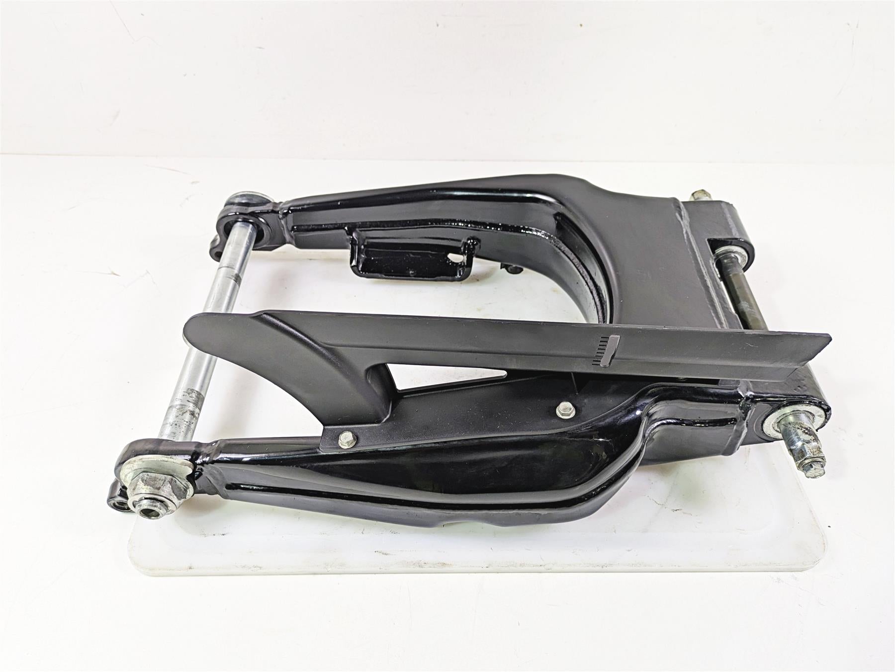 2016 Harley Touring FLHR Road King  Rear Swing Arm Swingarm 47549-09A