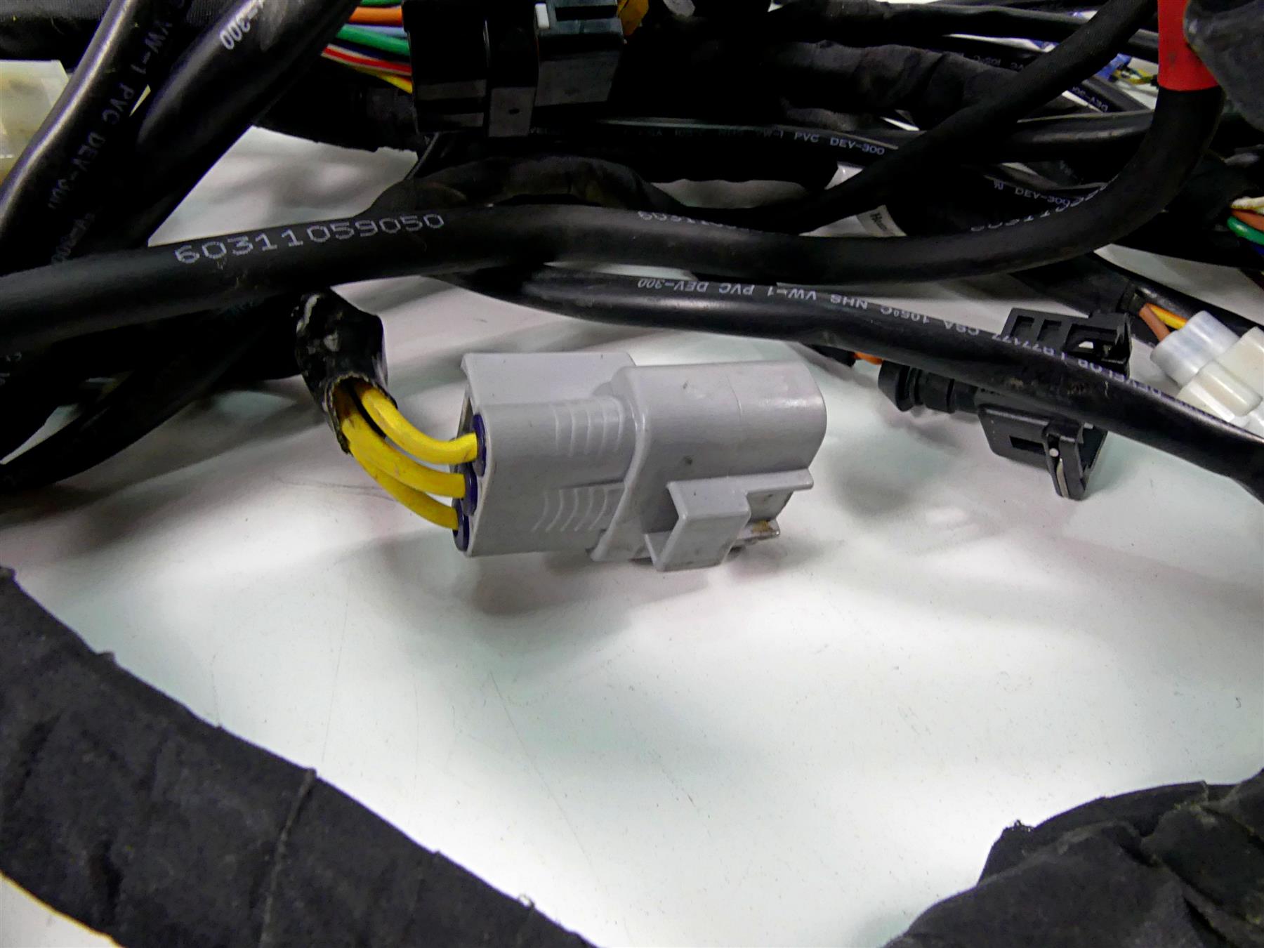 2015 KTM 1190 Adventure Main & Engine Wiring Harness Abs 60311075233 60311085100 {{ shop.shopifyCountryName }} - Mototech271
