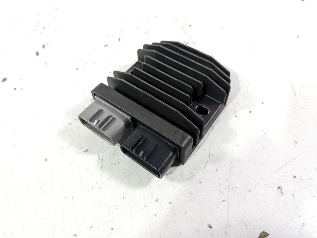 2022 BMW R1250 RT K052 Rectifier Voltage Regulator Set FH027AB 12319467618 {{ shop.shopifyCountryName }} - Mototech271