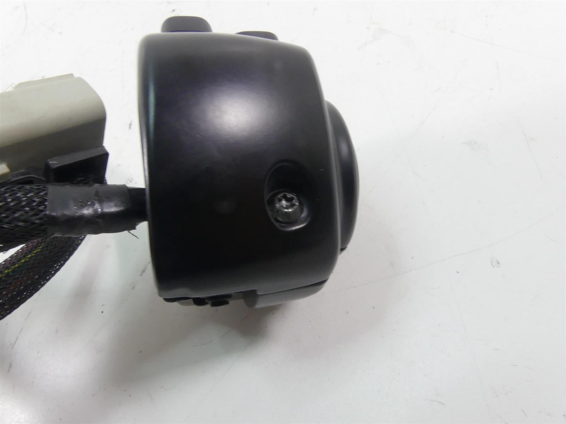 2012 Harley Touring FLHTK Electra Glide Left Hand Control Switch - Read 71682-06 {{ shop.shopifyCountryName }} - Mototech271