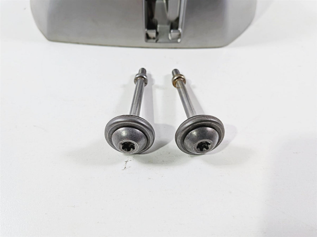 2012 BMW R1200R K27 Left Cylinder Head Valve Cover 7723175 11127723427 {{ shop.shopifyCountryName }} - Mototech271