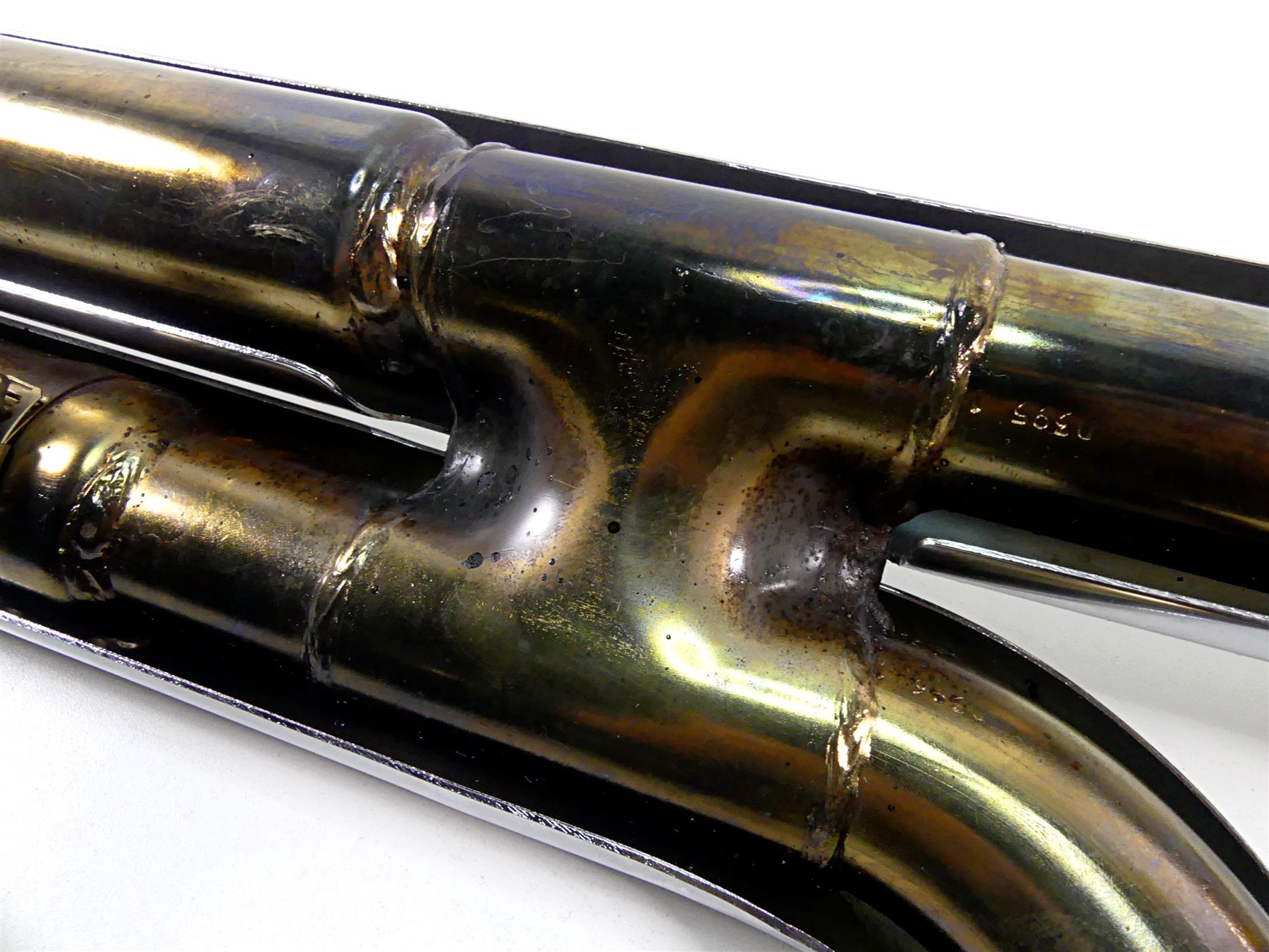 2010 Harley FXDF Dyna Fat Bob Vance Hines Big Shots Staggered Exhaust 47339 {{ shop.shopifyCountryName }} - Mototech271