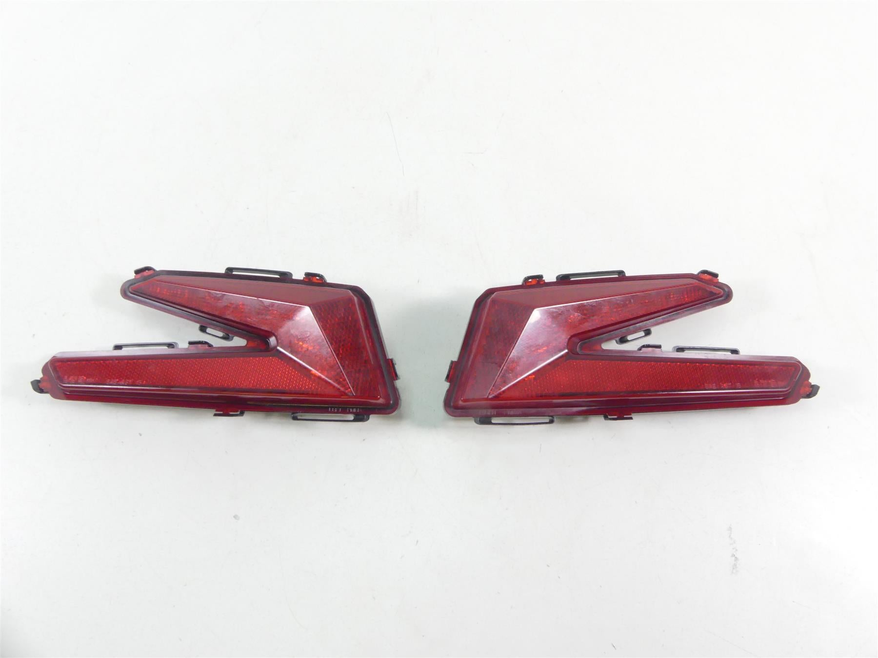 2018 Can Am Maverick X3 XMR Turbo R Taillight Tail Brake Light Set 710004744 | Mototech271