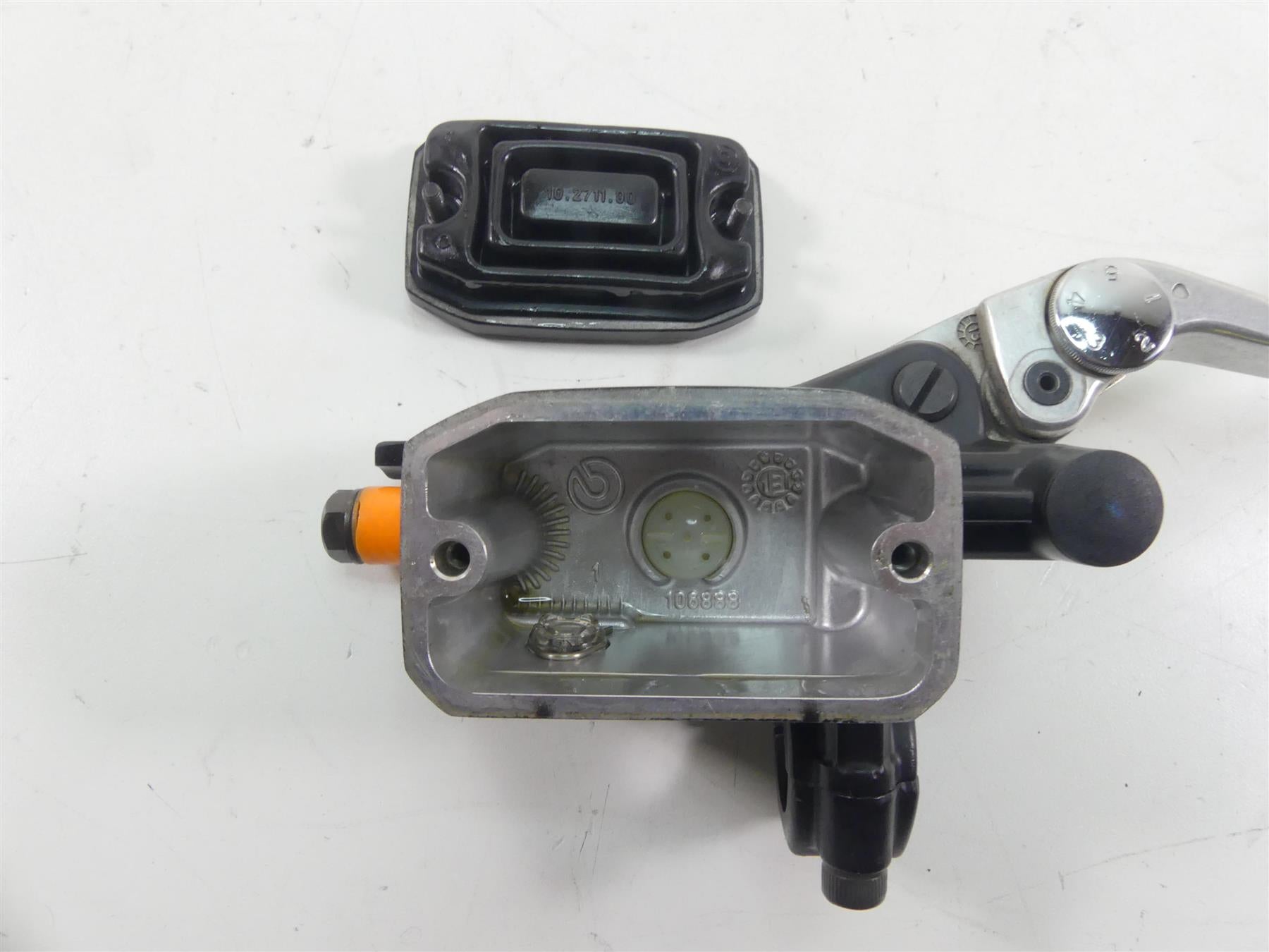 2014 Moto Guzzi Griso 1200 SE 8V Brembo Front Brake Master Cylinder 978606 {{ shop.shopifyCountryName }} - Mototech271