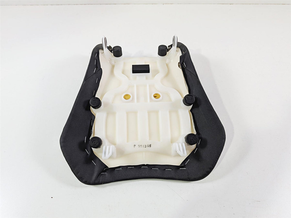2024 Suzuki GSXR 600 Nice Front Rider Seat Saddle 45100-14J11-DW2 {{ shop.shopifyCountryName }} - Mototech271