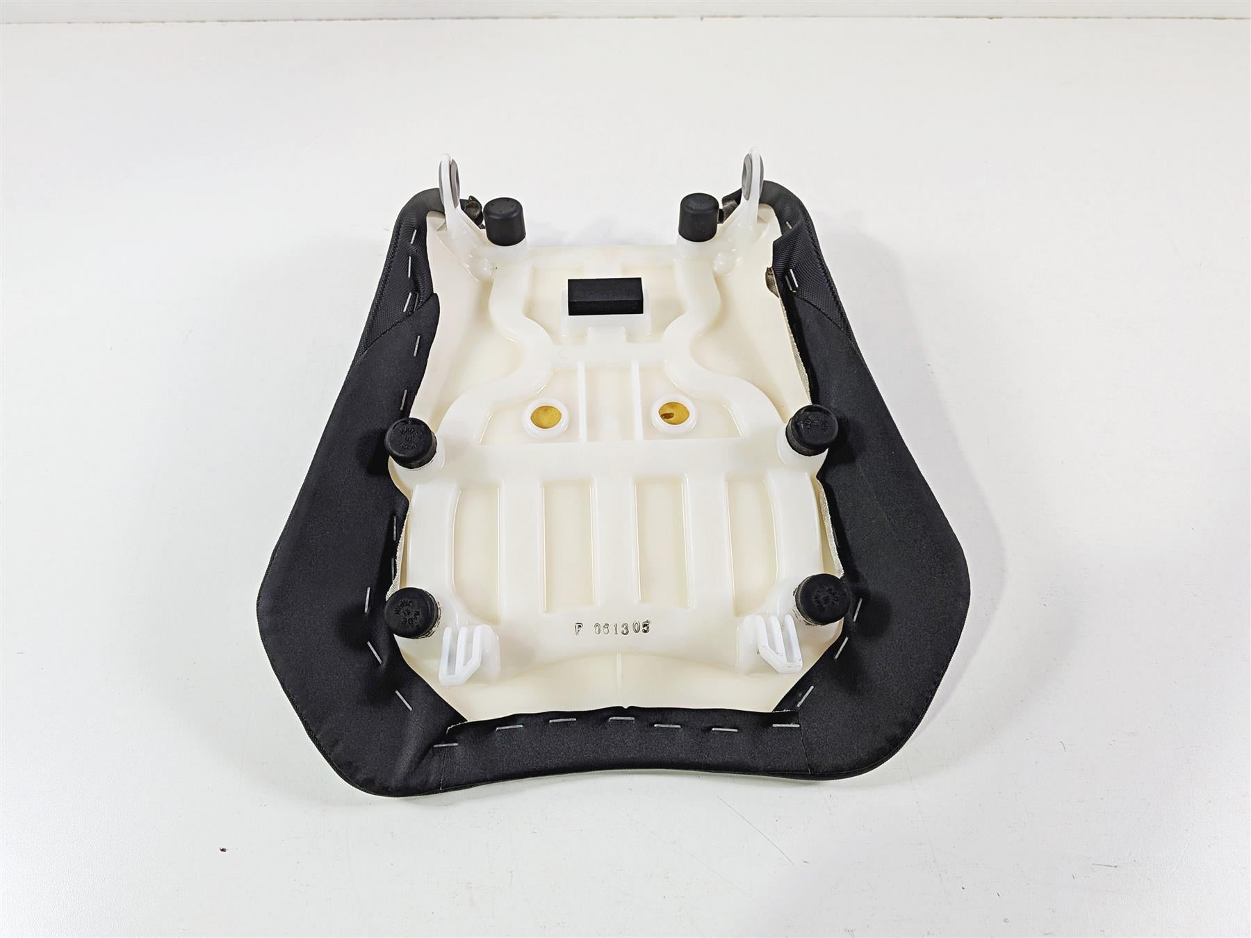 2024 Suzuki GSXR 600 Nice Front Rider Seat Saddle 45100-14J11-DW2 {{ shop.shopifyCountryName }} - Mototech271
