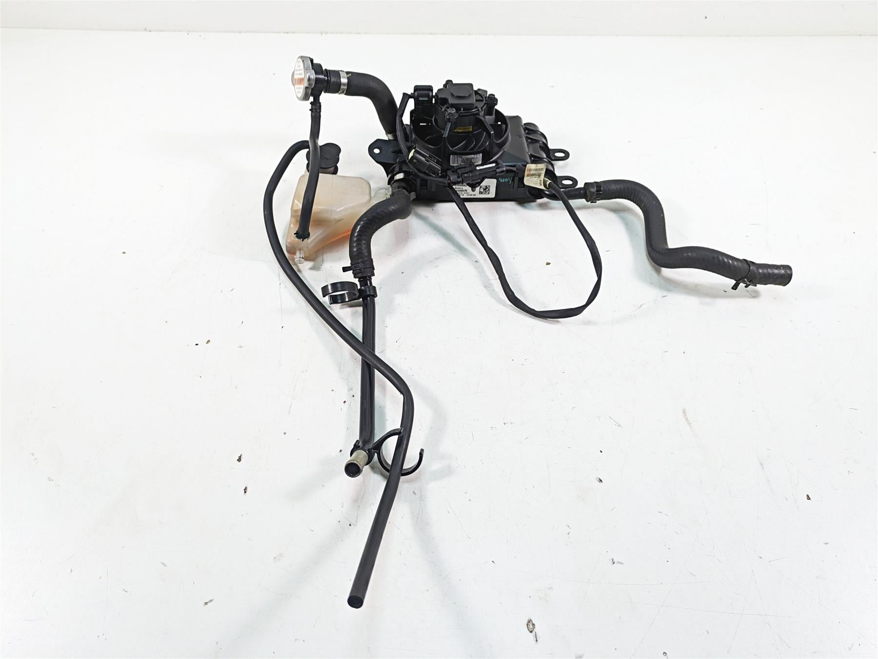 2014 Harley Touring FLHTK Electra Glide Right Radiator Fan Set 26800005 {{ shop.shopifyCountryName }} - Mototech271