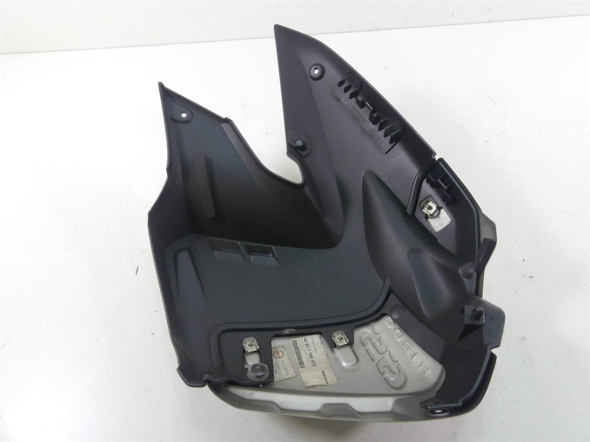 2008 BMW R1200GS K25 Tank Left Side Cover Fairing Cowl 46637700873 {{ shop.shopifyCountryName }} - Mototech271