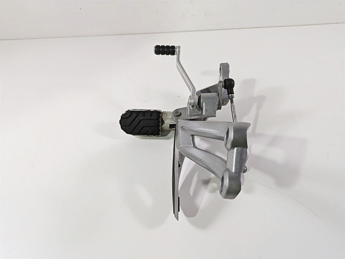 2015 Triumph Tiger Explorer XC Left Front Footpeg & Shifter T2081079 T2081888 {{ shop.shopifyCountryName }} - Mototech271