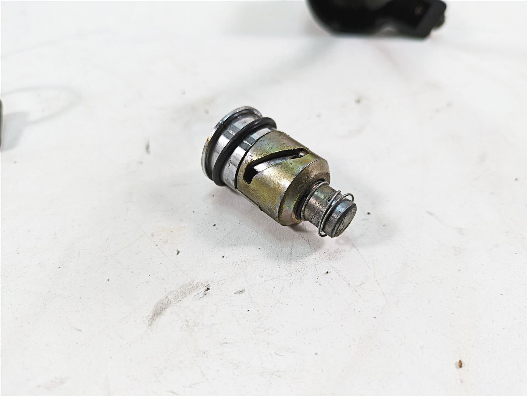 2006 Harley Sportster XL1200 Ignition Switch Steering Lock Key Set Read 71441-94 {{ shop.shopifyCountryName }} - Mototech271