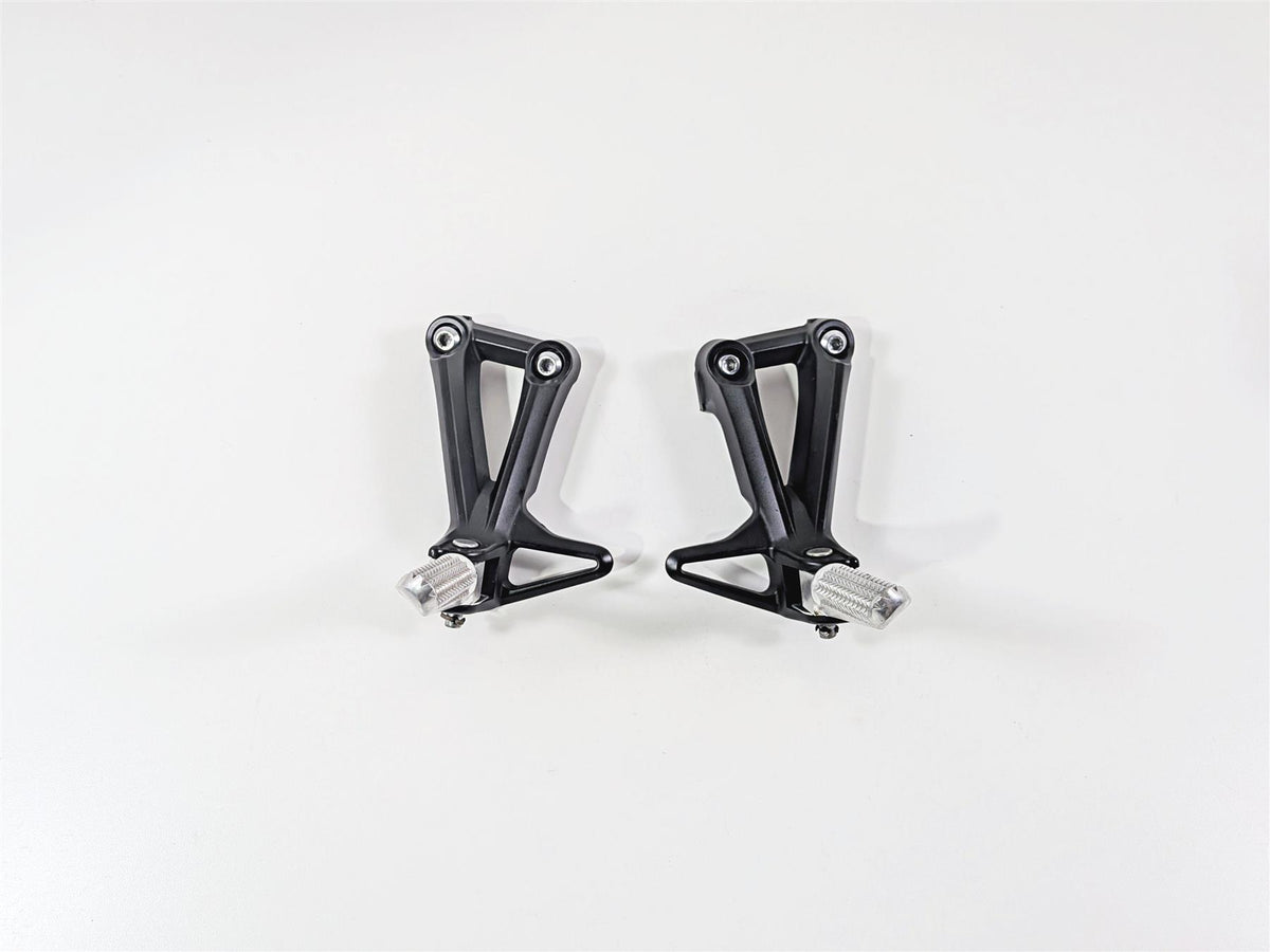 2023 Yamaha MT10 MTN1000 Rear Passenger Footpeg Rest Set 1RC-2741L-01-00 {{ shop.shopifyCountryName }} - Mototech271