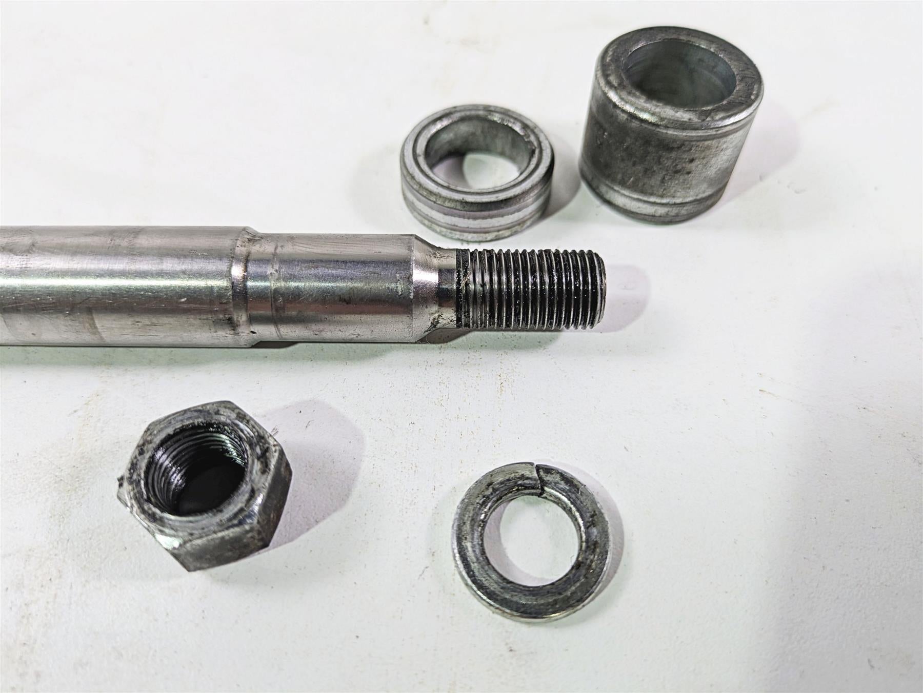 1999 Harley Dyna FXDL Low Rider Front Wheel Spindle Axle 3/4" 43895-87B {{ shop.shopifyCountryName }} - Mototech271