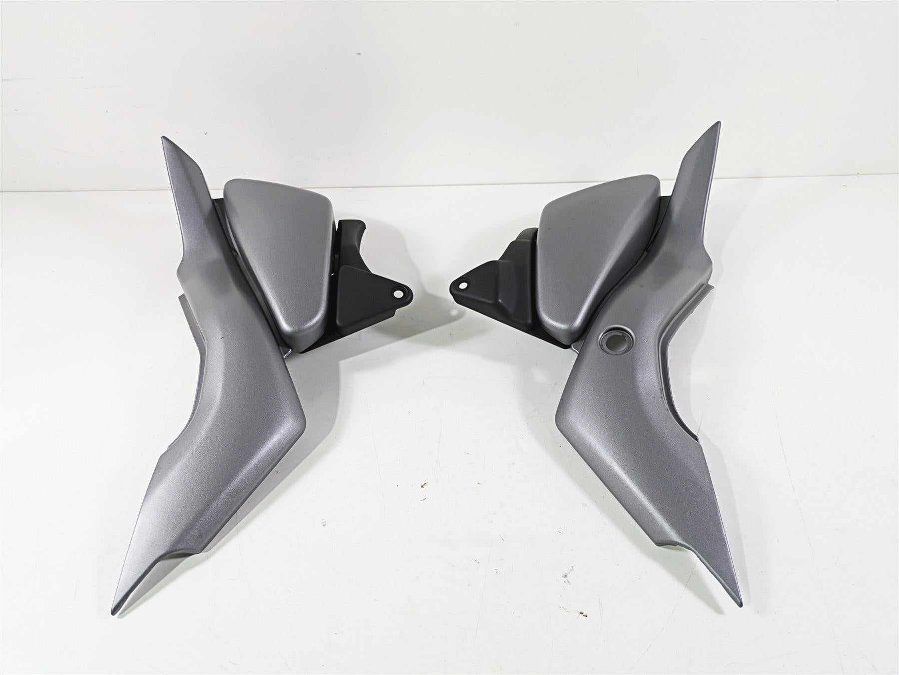 2016 Suzuki M109R VZR1800 Boulevard Side Cover Fairing Set 47210-48GA0 {{ shop.shopifyCountryName }} - Mototech271