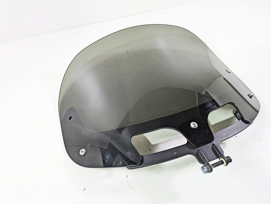 2018 Indian Chieftain Limited Short Windshield Wind Shield & Bracket 2881797 {{ shop.shopifyCountryName }} - Mototech271