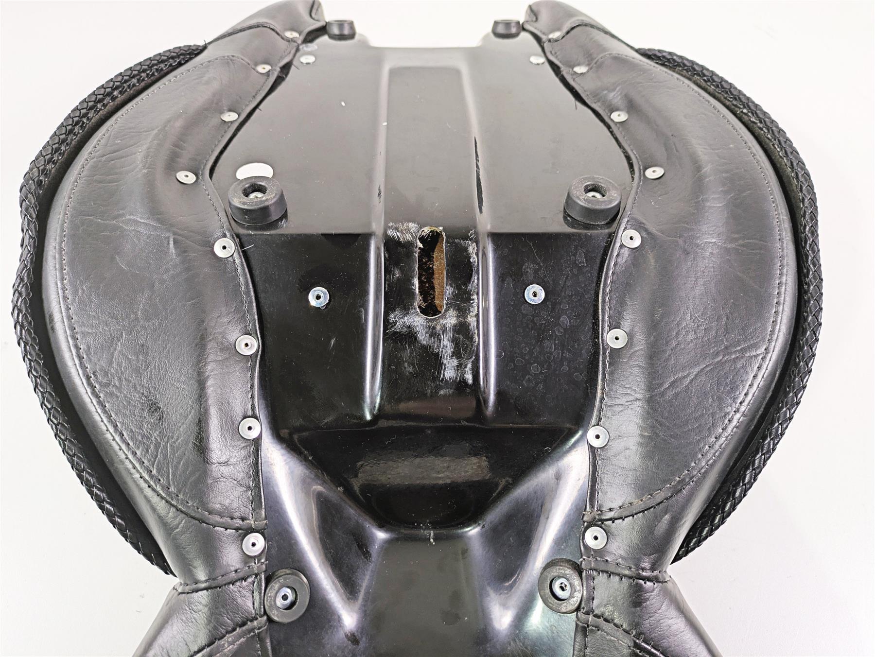 2014 Harley FXDF Dyna Fat Bob Mustang Wide Touring Vintage Seat 75535 {{ shop.shopifyCountryName }} - Mototech271