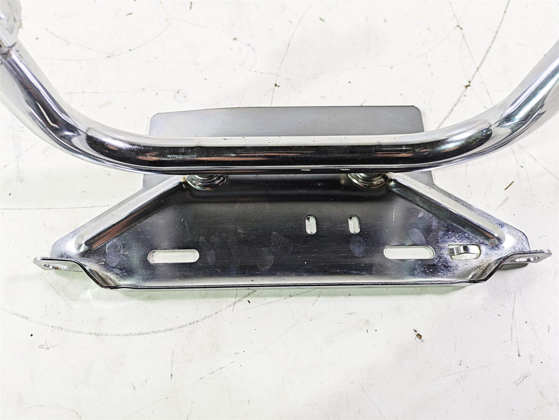 2007 Harley Touring FLHTCU SE CVO E-Glide Rear Plate Holder Frame Mount 53422-97 {{ shop.shopifyCountryName }} - Mototech271