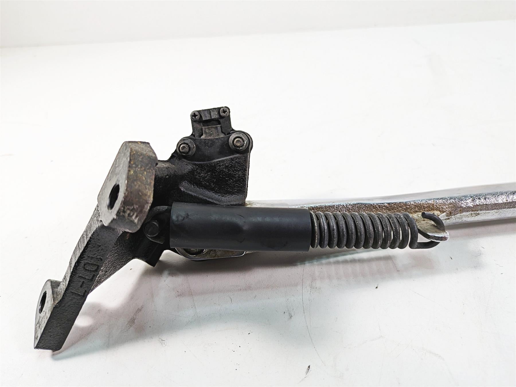 2009 Yamaha XV1900 Raider Side Kickstand Kick Stand 1D7-27311-00-00 {{ shop.shopifyCountryName }} - Mototech271