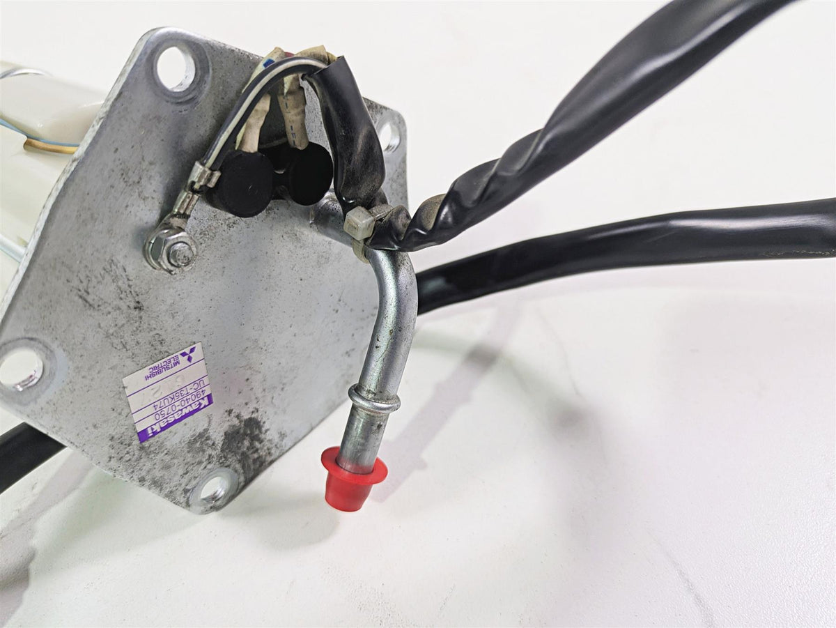 2016 Kawasaki ZX10R Ninja Fuel Gas Petrol Pump 49040-0750 {{ shop.shopifyCountryName }} - Mototech271