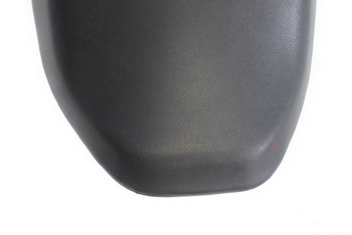 1998 Suzuki GSXR1100 GSXR 1100 Rear Passenger Seat Saddle 45300-46E00-58R {{ shop.shopifyCountryName }} - Mototech271