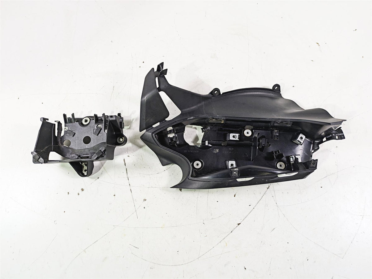 2015 Ducati Panigale 1299 S Cdi & Battery Holder Set 8291A361A 8291A541B {{ shop.shopifyCountryName }} - Mototech271