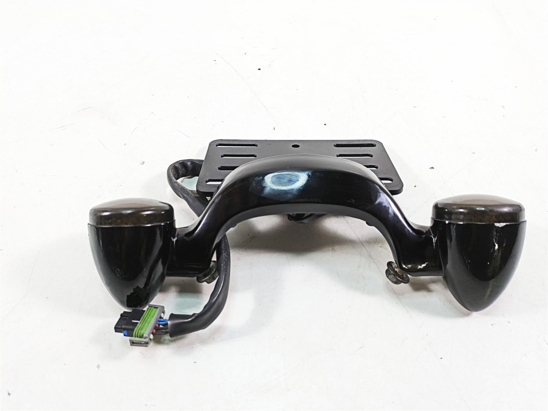 2019 Harley Touring FLHX Street Glide Rear Led Blinker Turn Signal Bar 73314-10 {{ shop.shopifyCountryName }} - Mototech271