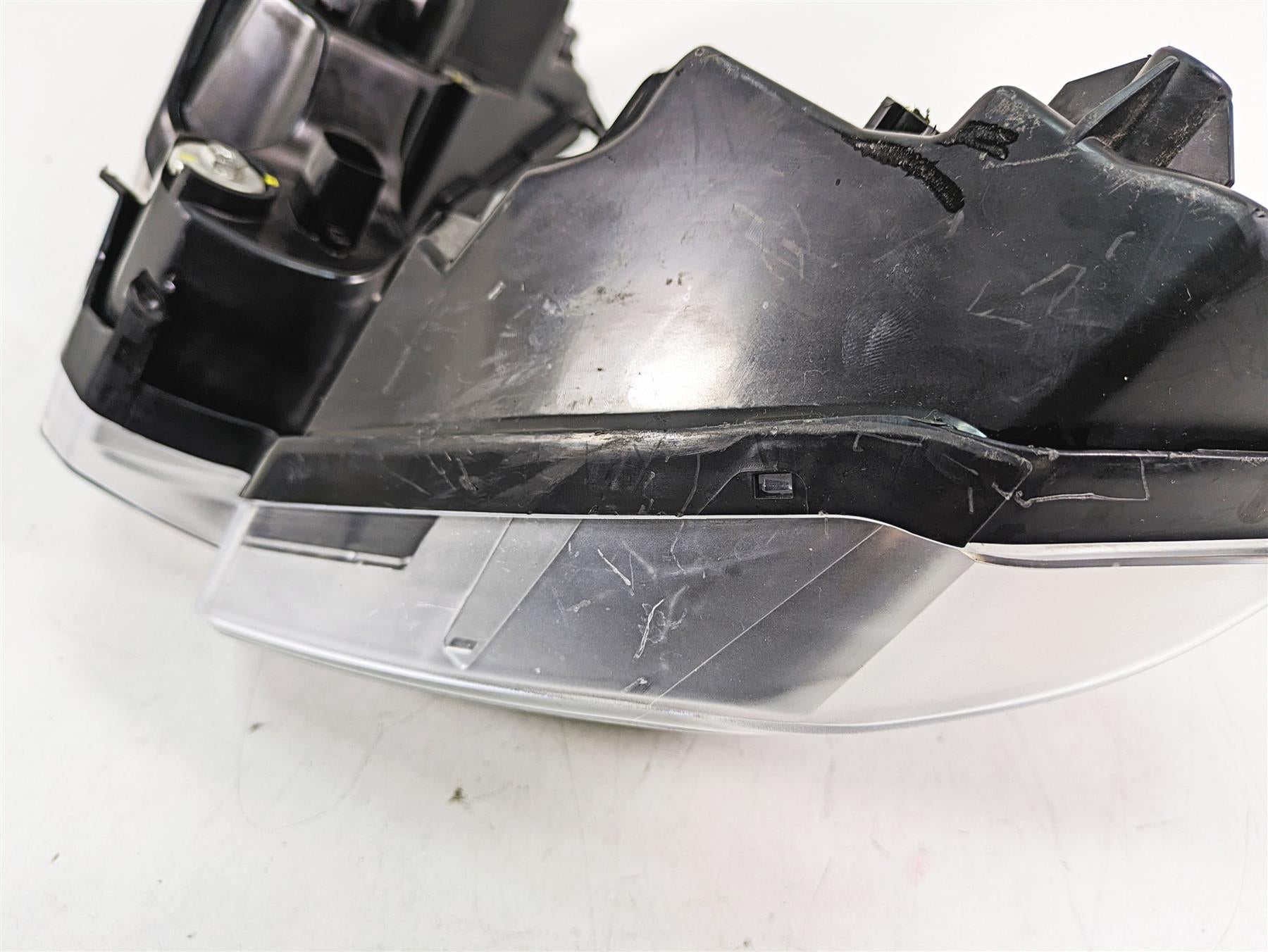 2021 Aprilia RS660 Head Light Headlight Lamp Lens - Read 2D000465 {{ shop.shopifyCountryName }} - Mototech271