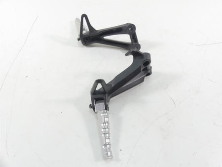2015 Yamaha MT09 FZ09 Rear Passenger Foot Peg Footpeg Set 1RC-2742L-01-00 {{ shop.shopifyCountryName }} - Mototech271