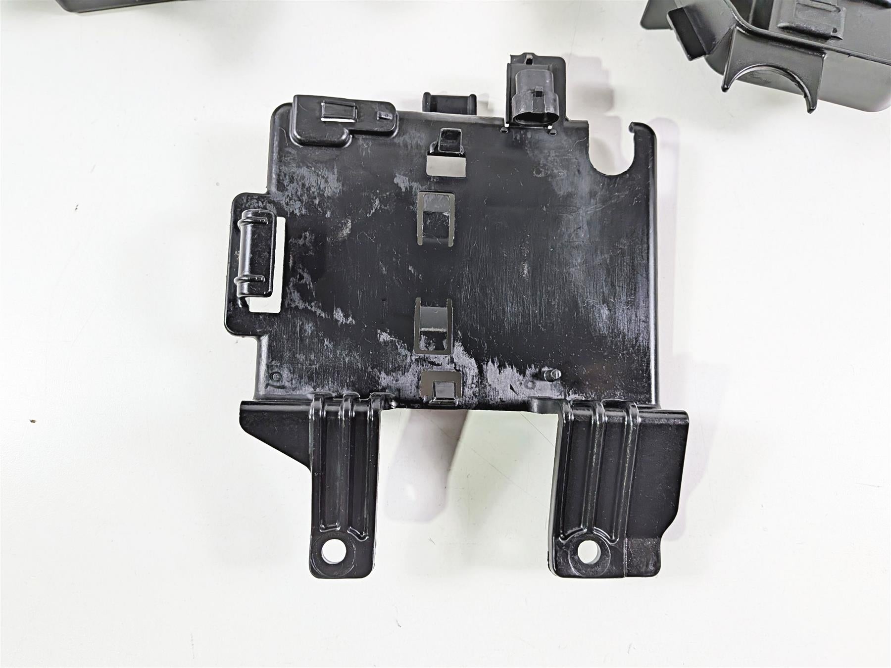 2011 Harley Touring FLHTCU CVO Electra Glide Battery Electric Tray Set 66281-09B-Mototech271