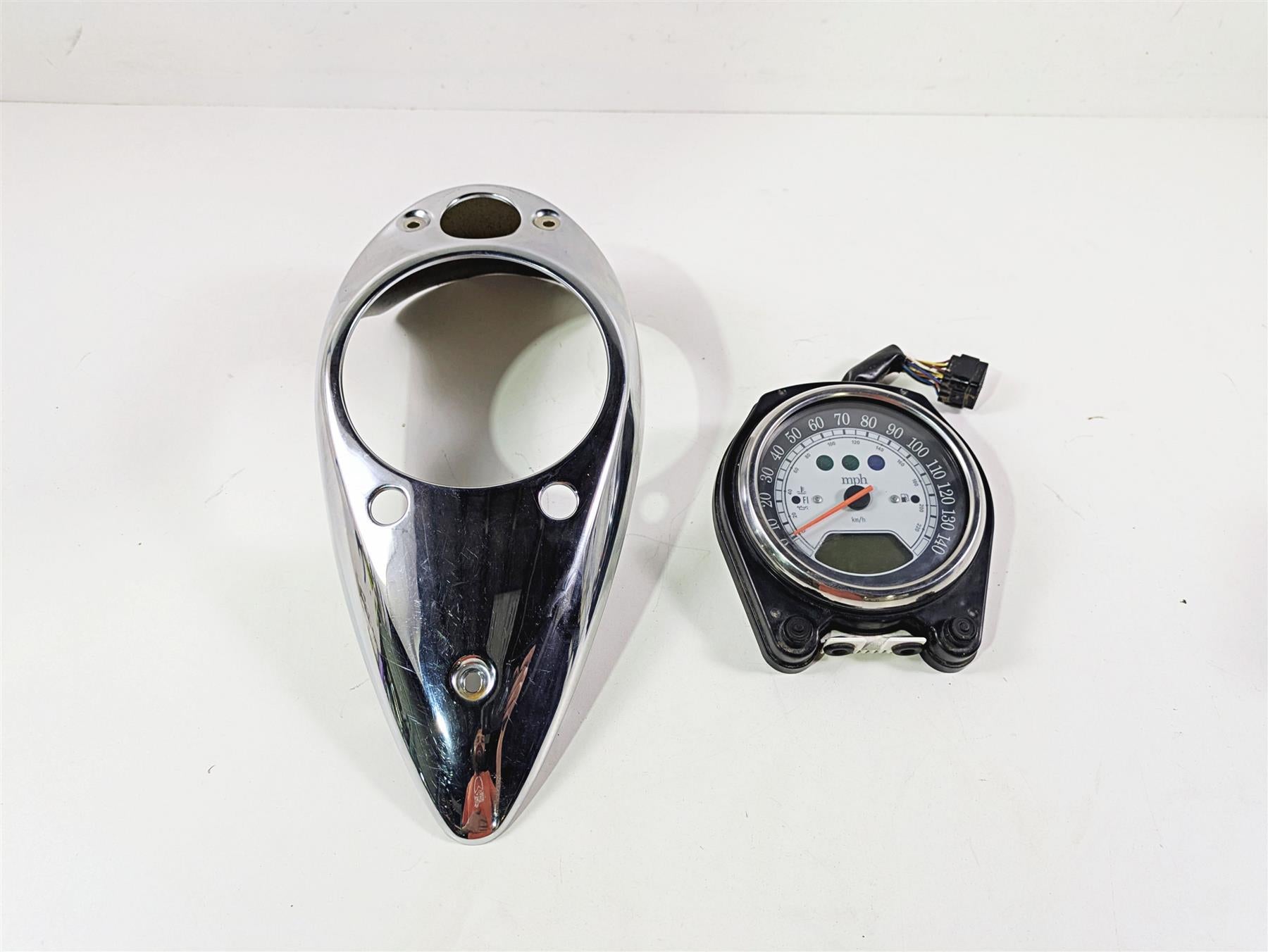2008 Kawasaki VN1600 Vulcan Nomad Speedometer & Cover Set - 29k 28011-0003