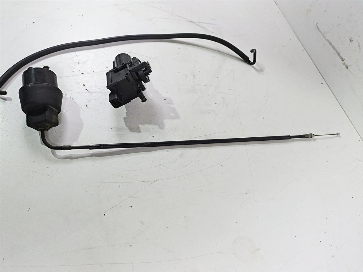 2004 Yamaha XVZ1300 Royal Star Cruise Control Vacuum Pump Set 4XY-85861-00-00 {{ shop.shopifyCountryName }} - Mototech271