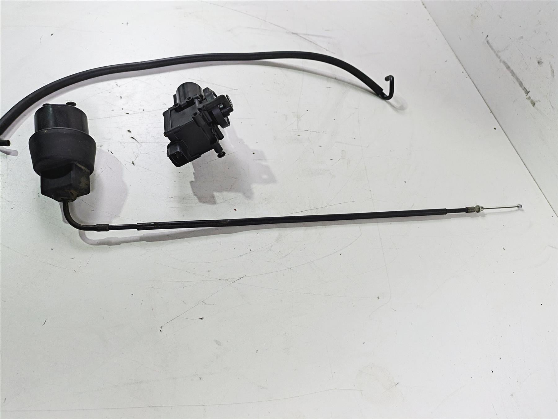 2004 Yamaha XVZ1300 Royal Star Cruise Control Vacuum Pump Set 4XY-85861-00-00 {{ shop.shopifyCountryName }} - Mototech271