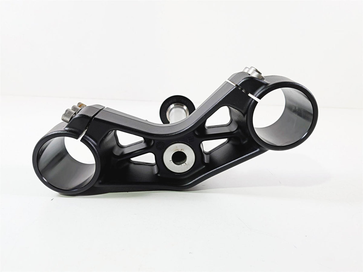 2019 Triumph Speed Triple RS 1050 Lower Triple Tree Steering Clamp Read T2048460 {{ shop.shopifyCountryName }} - Mototech271