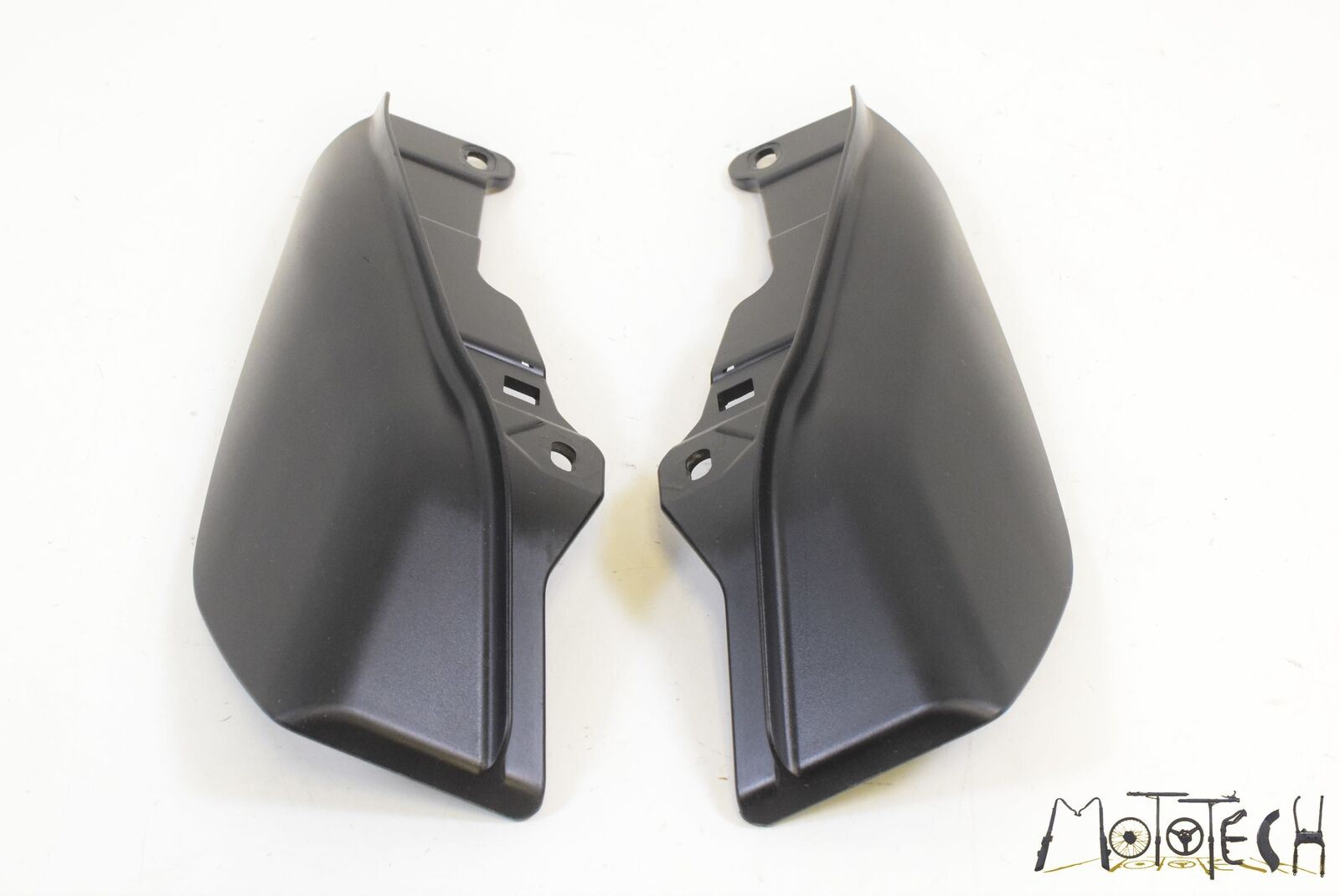 2011 Harley Touring FLTRU Road Glide Ultra Wind Deflector Side cover SET 58169-0 {{ shop.shopifyCountryName }} - Mototech271