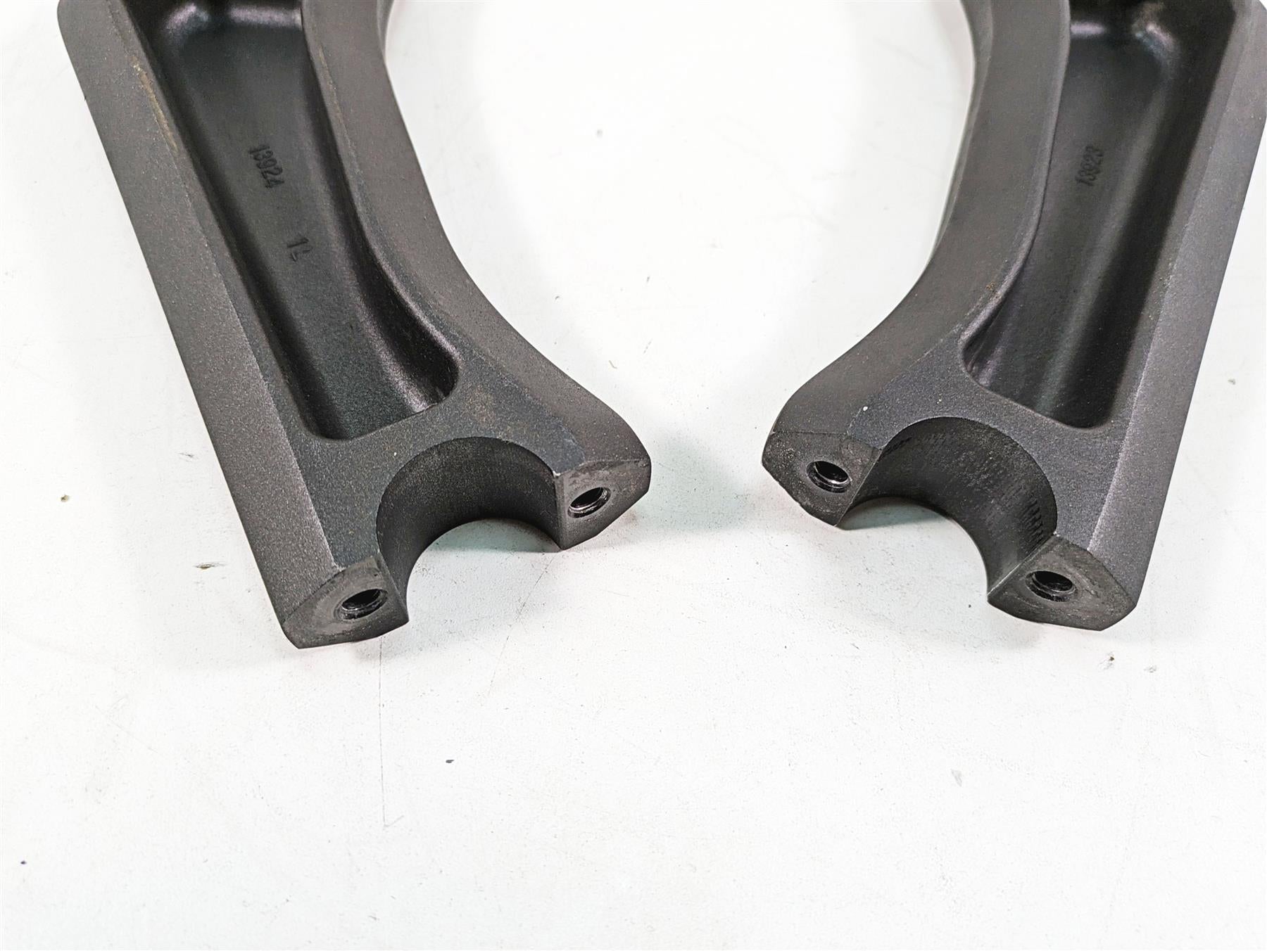 2016 Suzuki M109R VZR1800 Handlebar Holder Riser Set 56224-48G30 56225-48G30 {{ shop.shopifyCountryName }} - Mototech271