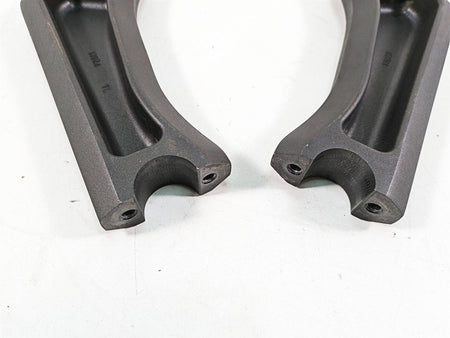 2016 Suzuki M109R VZR1800 Handlebar Holder Riser Set 56224-48G30 56225-48G30 {{ shop.shopifyCountryName }} - Mototech271