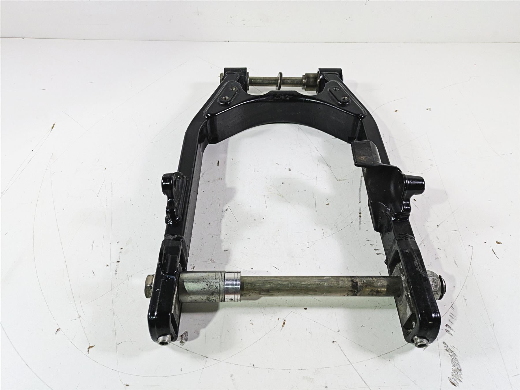 2015 Harley FXDL Dyna Low Rider Rear Swingarm & Belt Guards 25mm Axle 47820-10 {{ shop.shopifyCountryName }} - Mototech271