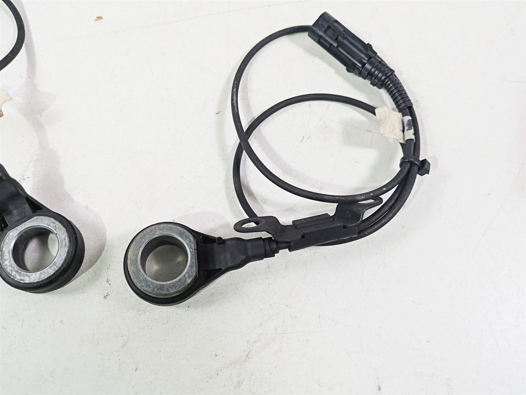 2015 Harley Touring FLHTKL Electra Glide Abs Brake Speed Sensor Set 40615-08 {{ shop.shopifyCountryName }} - Mototech271