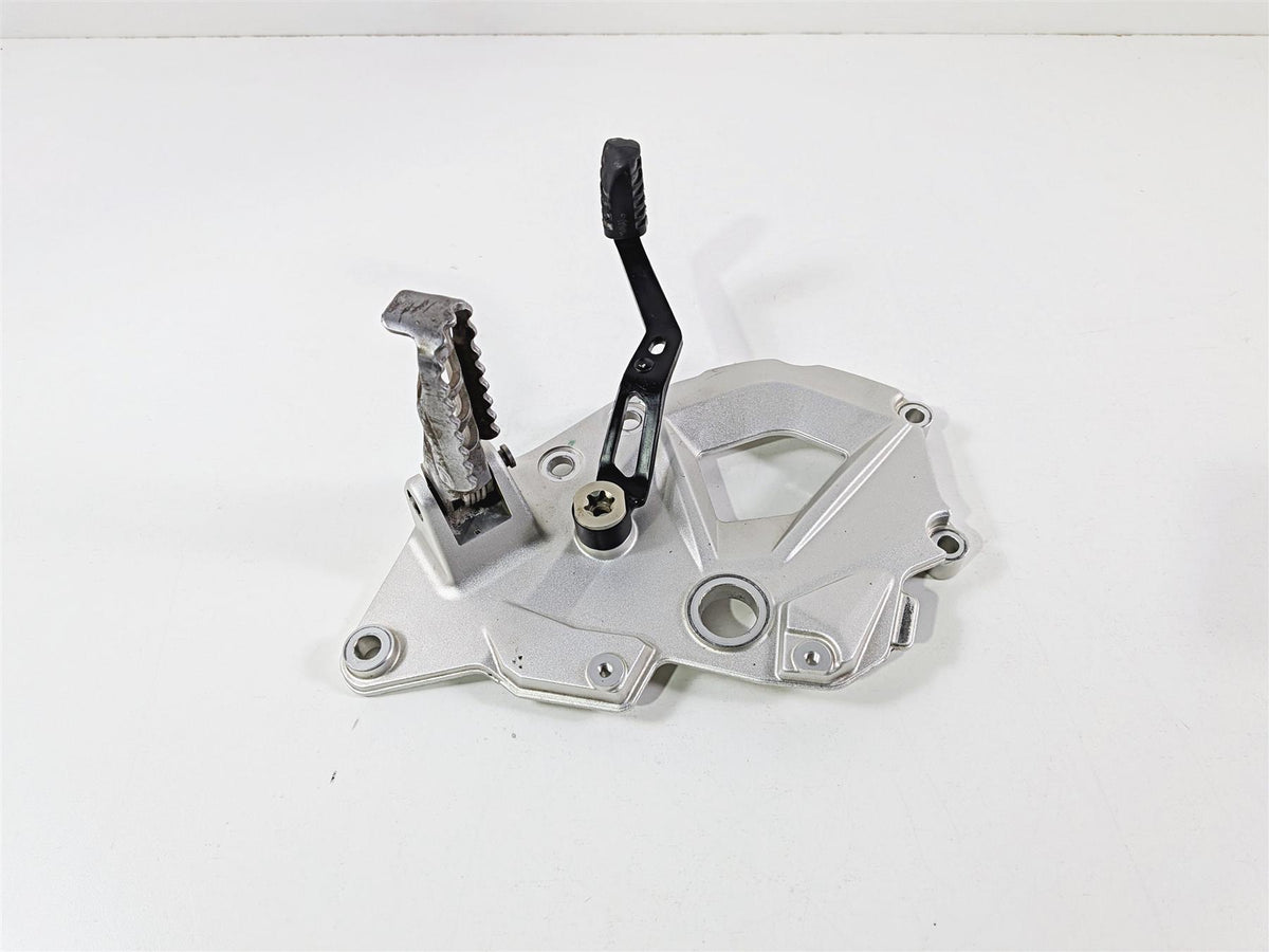 2023 BMW F850GS K81 Front Left Foot Peg & Shifter 46718393175 23418565155 {{ shop.shopifyCountryName }} - Mototech271