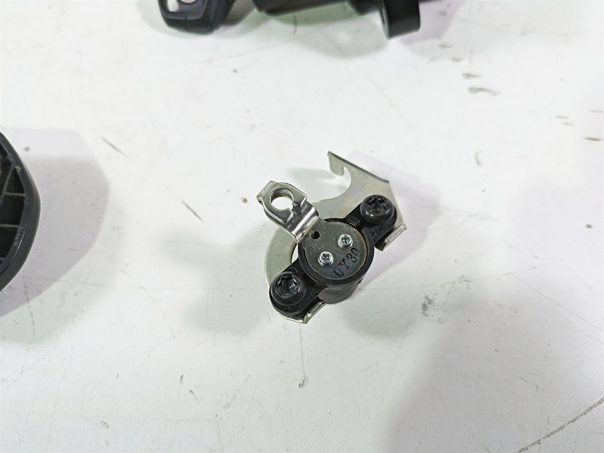 2021 Yamaha Tenere 700 XTZ7 Ignition Switch Key Lock Set BAU-82501-00-00 {{ shop.shopifyCountryName }} - Mototech271