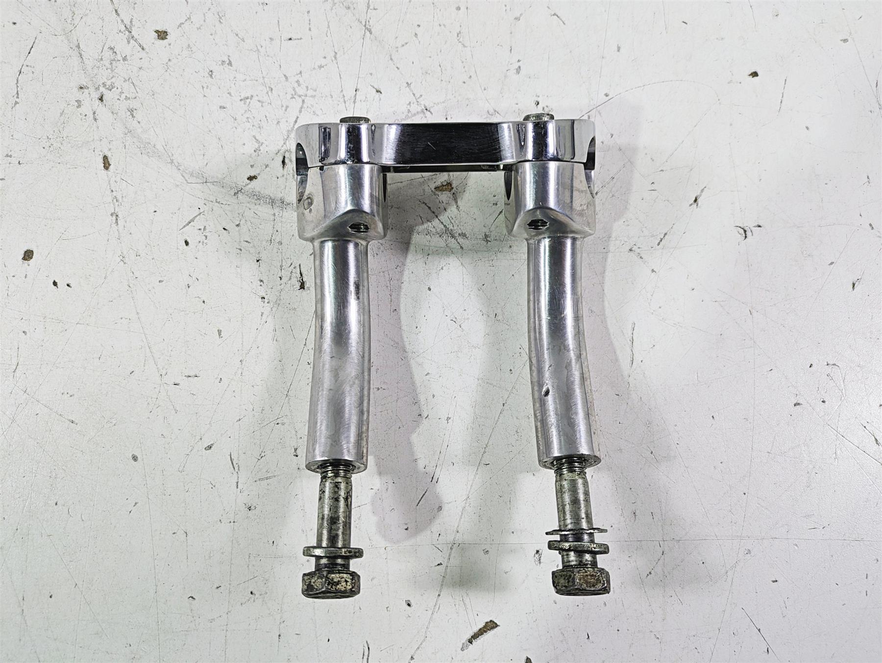 2002 Harley FLSTC Softail Heritage Aluminum Handlebar Riser Set 56567-86B {{ shop.shopifyCountryName }} - Mototech271