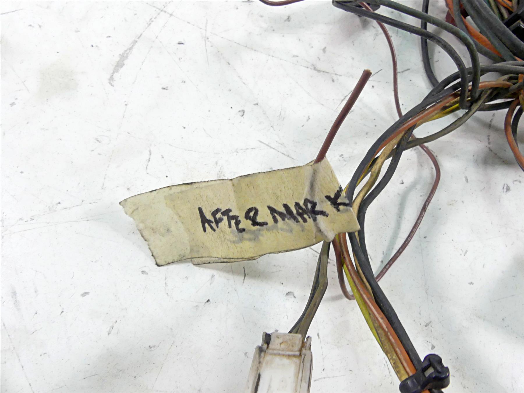 2002 Harley Touring FLHTC Electra Glide Front Wiring Harness -For Parts 70232-02 {{ shop.shopifyCountryName }} - Mototech271