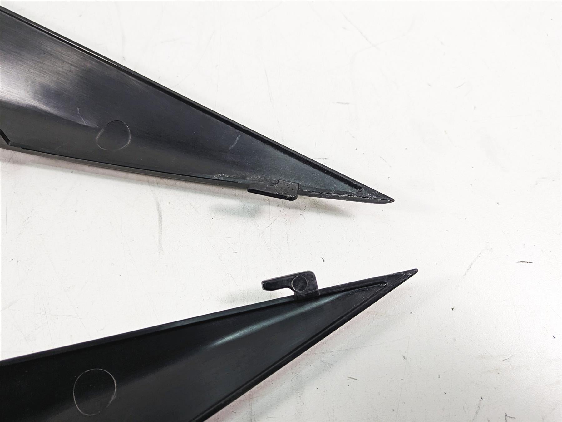 2021 Aprilia RS660 Under Seat Infill Cover Fairing Set - Read 2B006645 2B006646 {{ shop.shopifyCountryName }} - Mototech271